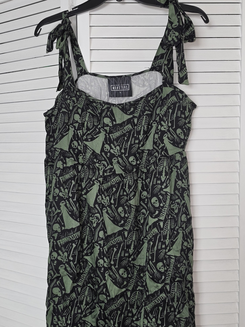 Womans  Bride Of Frankenstein Dress